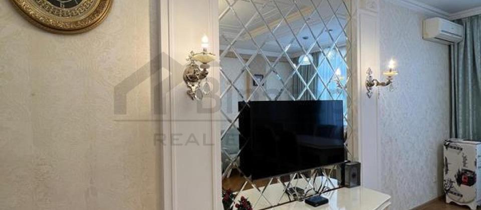 Heydər Əliyev Mərkəzinin yanında 2 otaqlı mənzil satılır/61 kv.m. - 3