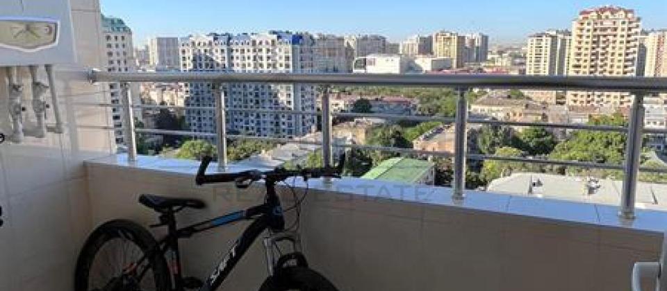 Heydər Əliyev Mərkəzinin yanında 2 otaqlı mənzil satılır/61 kv.m. - 12