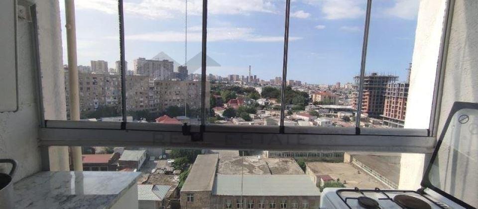 İnqlab, 8 Noyabr və Tibb Universitetinə yaxın 2 otaqlı mənzil satılır/54 kv.m. - 14