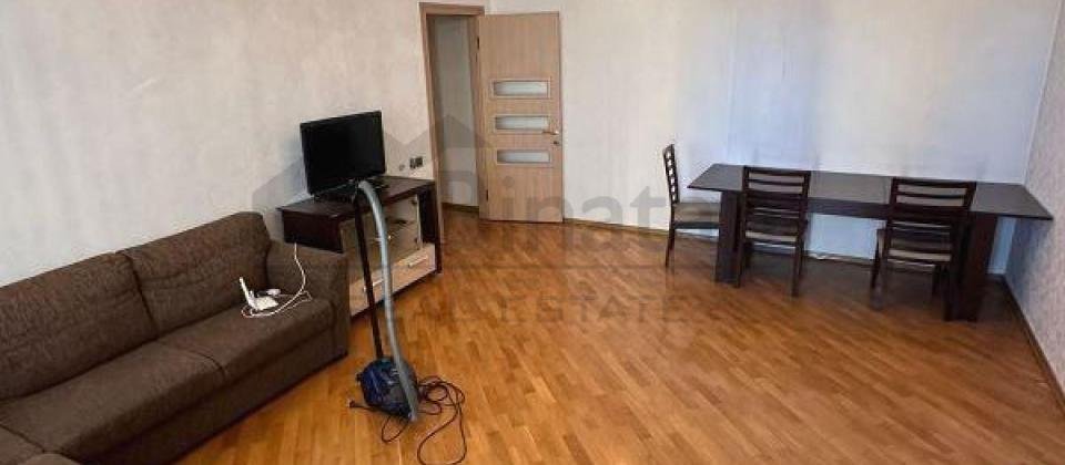 6cı parallel küçəsi, Nizami m/s yaxın məsafədə 3 otaqlı mənzil satılır/154 kv.m. - 3