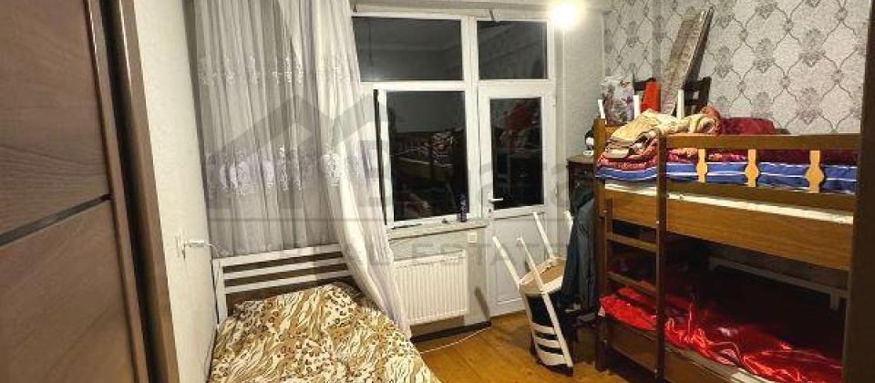 Şərifzadə küçəsi, Elmlər Akademiyası m/s 5 dəqiqəlik məsafədə 3 otaqlı mənzil satılır/57 kv.m. - 3