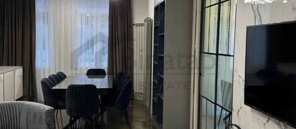 Azadlıq prospekti, Bakı Sağlamlıq Mərkəzinin yanında 3 otaqlı mənzil satılır/156 kv.m. - 3