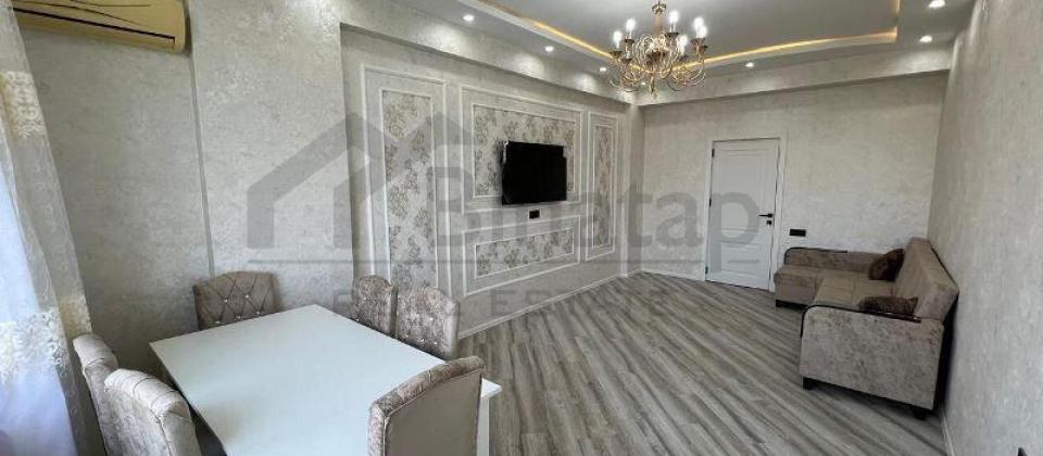 8 Noyabr m/s yanında 2 otaqlı mənzil kirayə verilir/60 kv.m. - 2