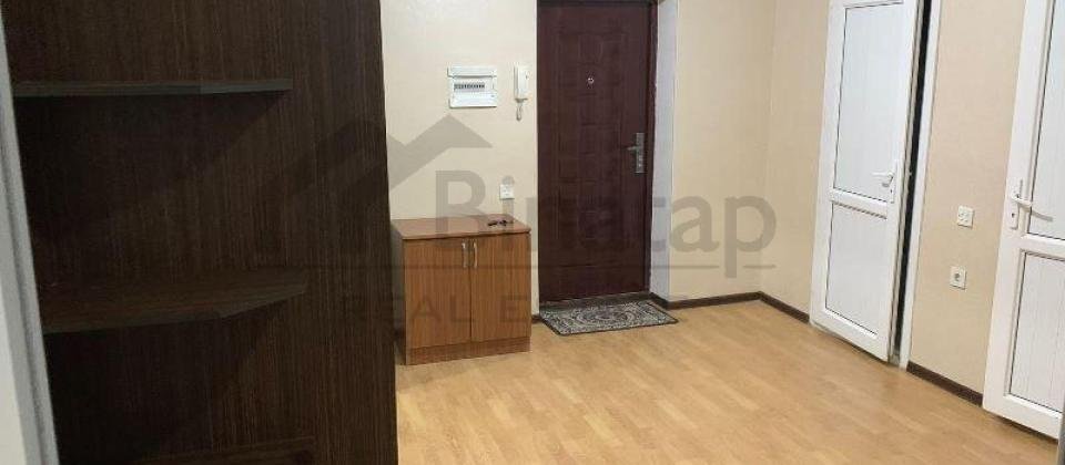 8 Noyabr m/s yanında 2 otaqlı mənzil satılır/86 kv.m. - 10