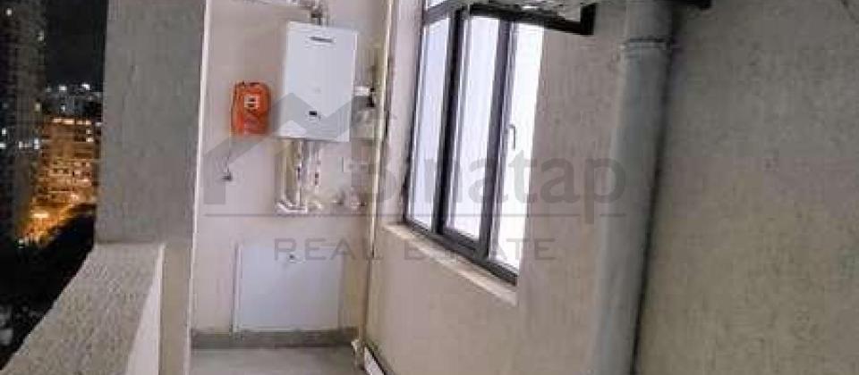 28 May m/s yaxın məsafədə 2 otaqlı mənzil satılır/71 kv.m. - 15