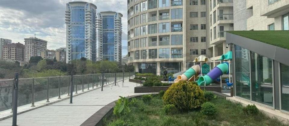 Zapitlər parkı, Vurgun Residencedə 3 otaqlı mənzil satılır/169 kv.m. - 4