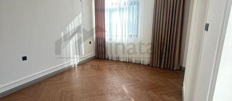 9cu mkrn, Zərifə Əliyeva parkının yanında qanuni 3 otaqlı mənzil satılır/101 kv.m. - 2