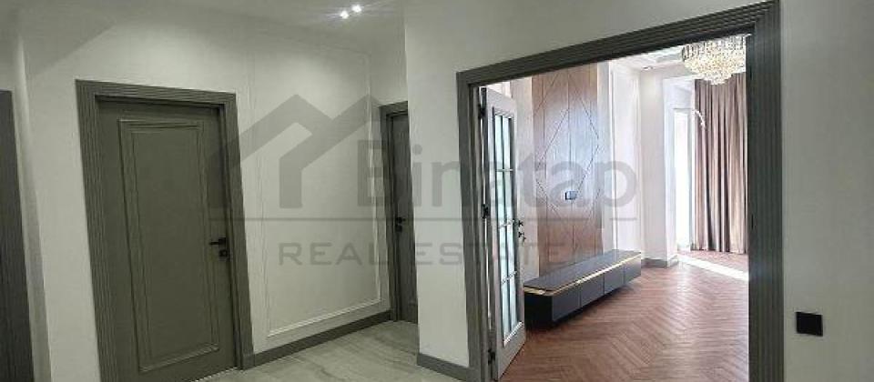 9cu mkrn, Zərifə Əliyeva parkının yanında qanuni 3 otaqlı mənzil satılır/101 kv.m. - 9