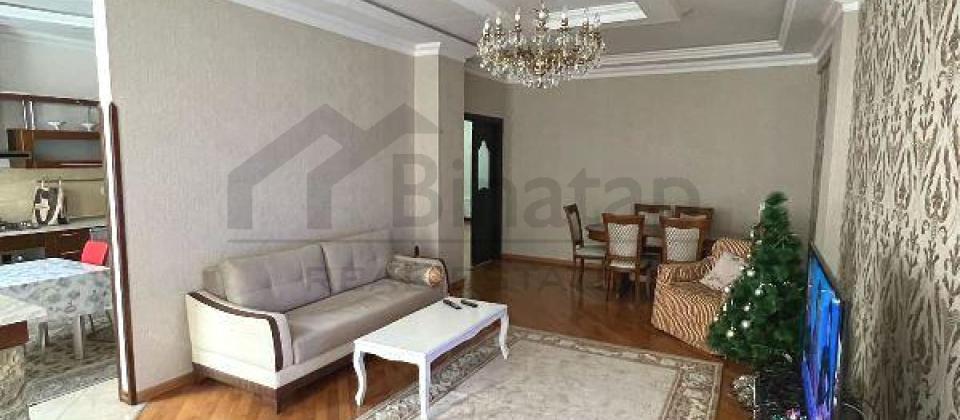 Musabəyov parkı, Elmlər Akademiyası m/s yaxın 4 otaqlı mənzil satılır/154 kv.m. - 2