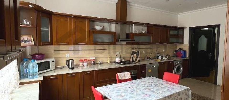 Musabəyov parkı, Elmlər Akademiyası m/s yaxın 4 otaqlı mənzil satılır/154 kv.m. - 10