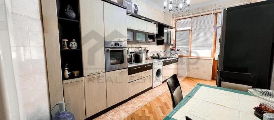 Hüseyn Cavid parkı və Elmlər Akademiyası m/s na yaxın 3 otaqlı mənzil satılır/115 kv.m. - 8