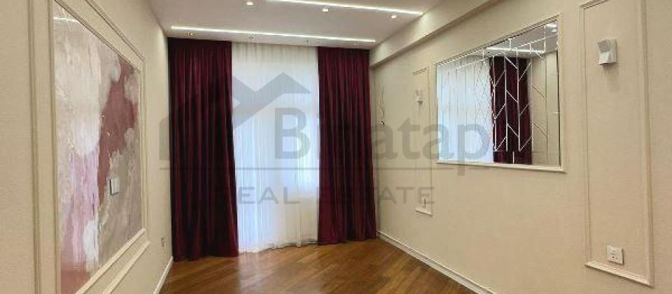 8 Noyabr m/s, Niaqara restoranı və Tibb Universitetinə yaxın 2 otaqlı mənzil satılır/66 kv.m. - 4