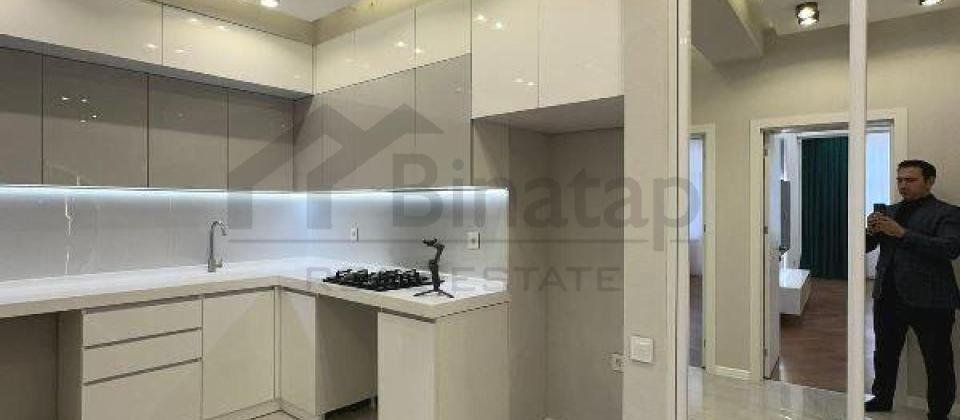 8 Noyabr m/s, Niaqara restoranı və Tibb Universitetinə yaxın 2 otaqlı mənzil satılır/66 kv.m. - 7