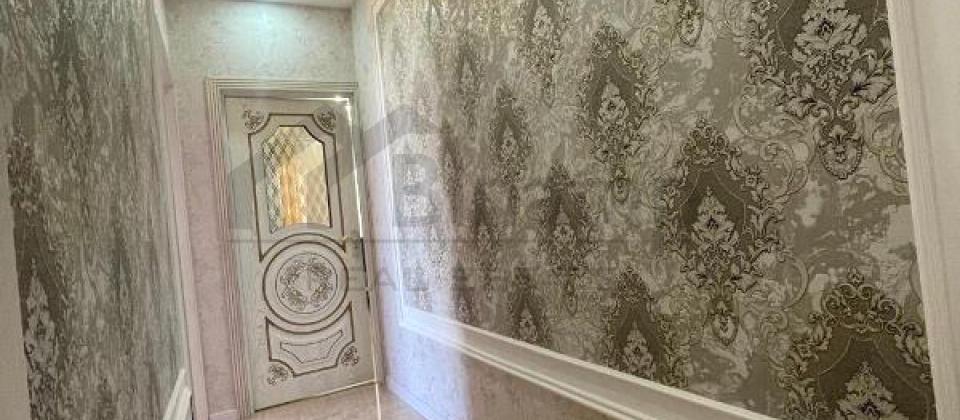 Yaşıl Ada uşaq bağçasının yanı, 8 Noyabr m/s yaxın 3 otaqlı mənzil satılır/135 kv.m. - 8