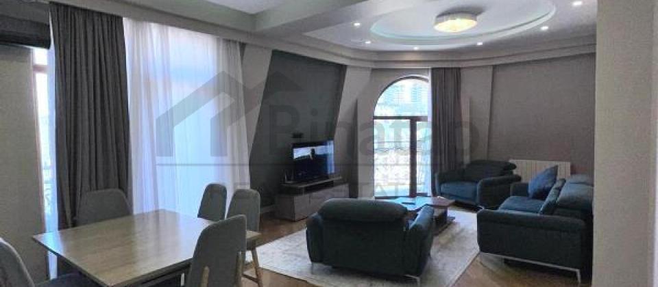 Ağ Şəhər Kompleksində 3 otaqlı mənzil satılır/108 kv.m. - 2