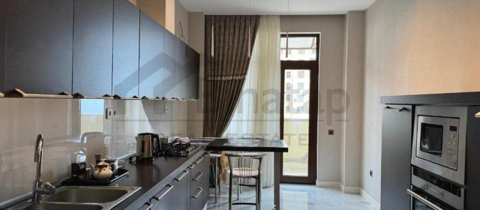 Nəriman Nərimanov heykəlinin yanında 2 otaqlı mənzil satılır/106 kv.m. - 8