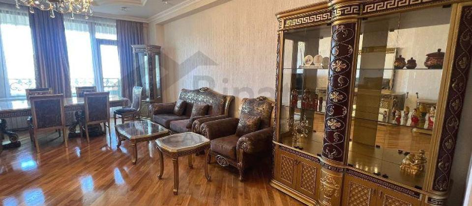 Statistika Komitəsi, Nizami m/s yaxın 4 otaqlı mənzil satılır/205 kv.m. - 2