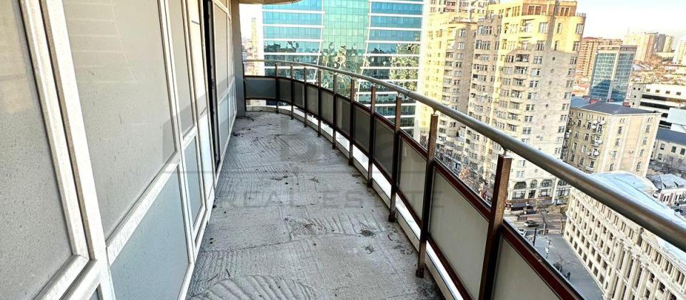 Nizami m/s və Qış parkına yaxın 4 otaqlı mənzil satılır/185 kv.m. - 14