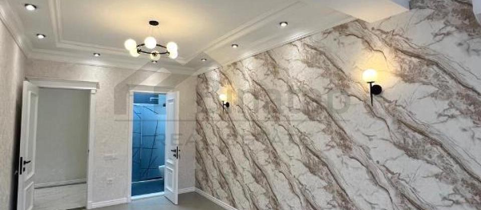 Metropark t/m və Nərimanov m/s yanında 3 otaqlı mənzil satılır/94 kv.m. - 6