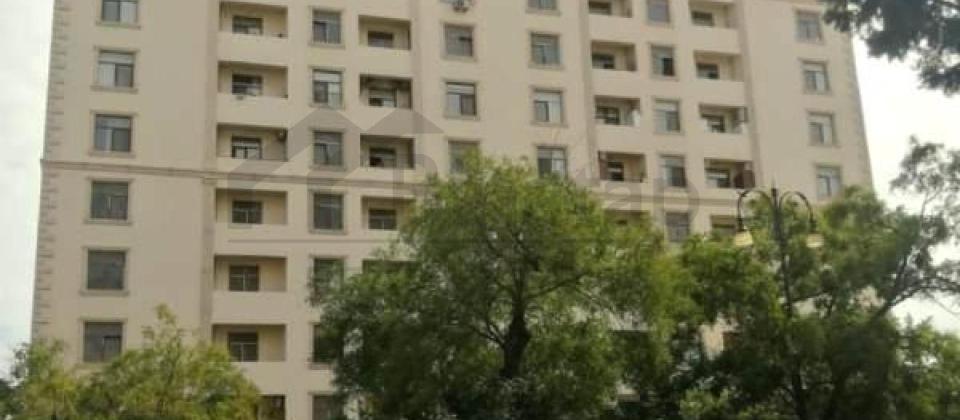 Tbilisi prospekti, Lider Tv və McDonald'sa yaxın 3 otaqlı mənzil satılır/140.5 kv.m. - 2