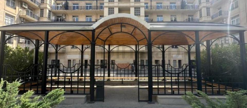 Ağ Şəhər Kompleksində 3 otaqlı mənzil satılır/116 kv.m. - 2