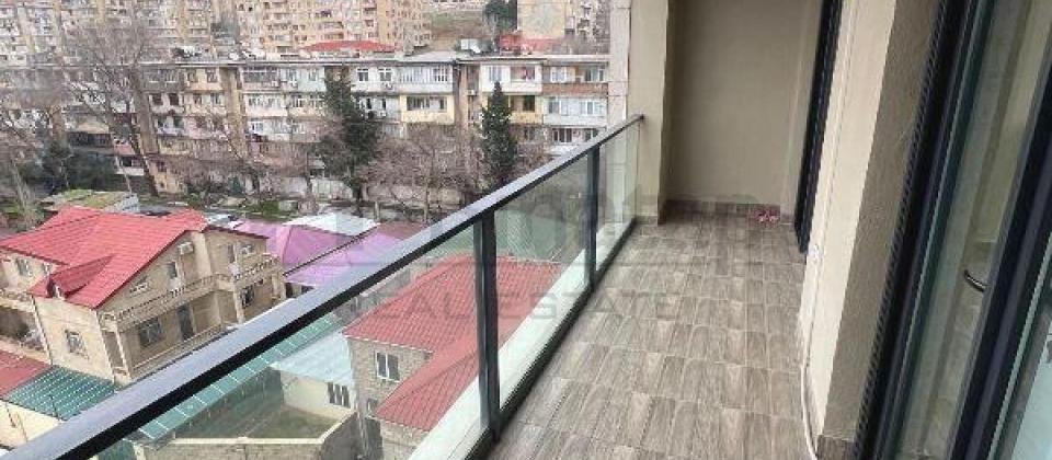 Gəncə prospekti, Gənclik parkı və Həzi Aslanov m/s yaxın 3 otaqlı mənzil satılır/126 kv.m. - 15
