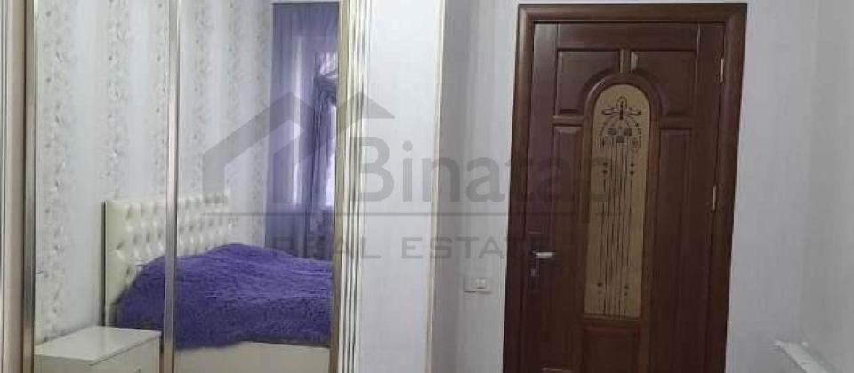 Huseyn Cavid parkinin yaninda 4 otaqli menzil satilir/110 kv.m. - 7