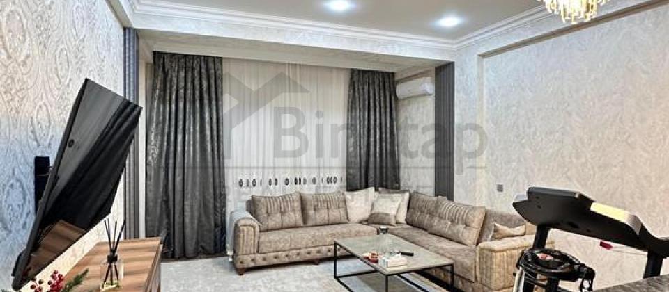 Təbriz küçəsi (Çapayev) Zoopark və Şərq bazarına yaxın 2 otaqlı mənzil satılır/65 kv.m. - 2