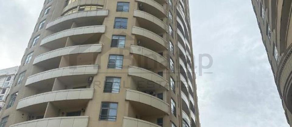 Statistika Komitəsi, Nizami m/s yaxın 4 otaqlı mənzil satılır/127 kv.m. - 2