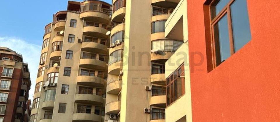Süleyman Rüstəm küçəsi, 28 May m/s yaxın 5 otaqlı mənzil satılır/249 kv.m. - 2