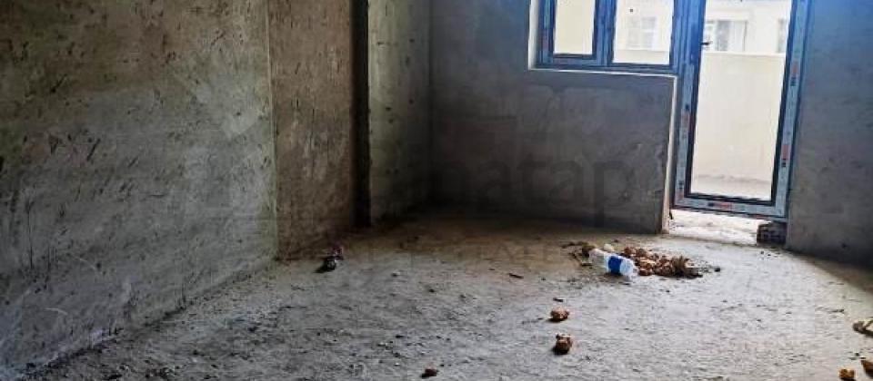 Şərq bazarının yanında 4 otaqlı təmirsiz mənzil satılır/152 kv.m. - 7