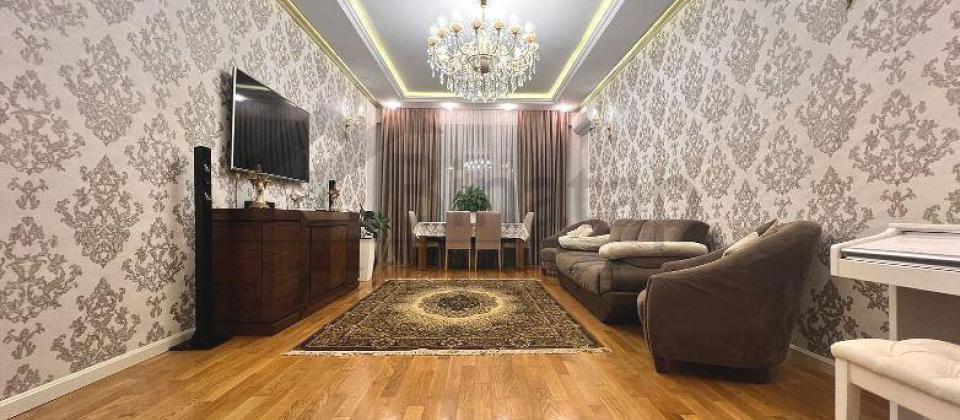 Moskva prospekti, MAIN Yaşayış Kompleksində 3 otaqlı mənzil satılır/130 kv.m. - 2