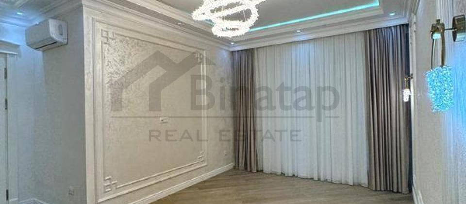 Azadlıq prospekti, Ağ Çiçəyim mağazasının yanında 3 otaqlı mənzil satılır/155 kv.m. - 6