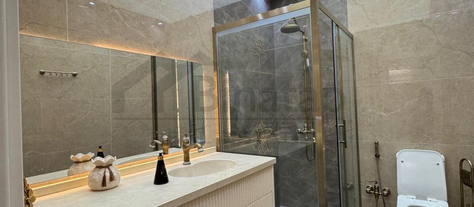 Azadlıq prospekti, Ağ Çiçəyim mağazasının yanında 3 otaqlı mənzil satılır/155 kv.m. - 15