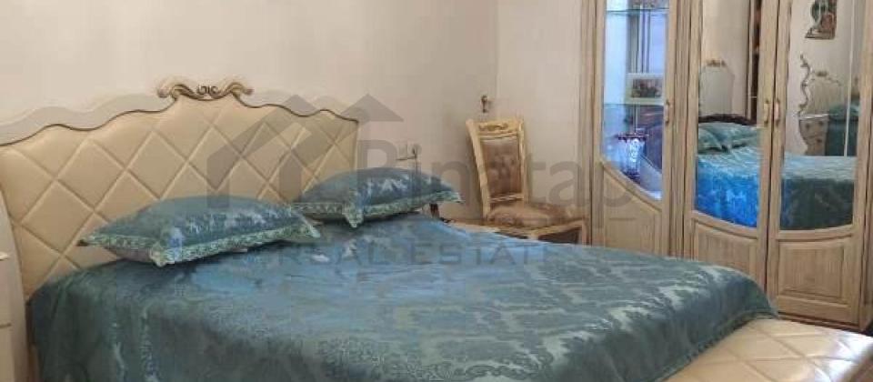 Heydər Əliyev pr., N.Nərimanov m/s yaxın məsafədə 3 otaqlı mənzil satılır/100 kv.m. - 5