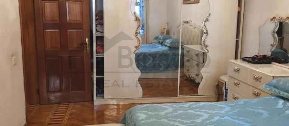 Heydər Əliyev pr., N.Nərimanov m/s yaxın məsafədə 3 otaqlı mənzil satılır/100 kv.m. - 6