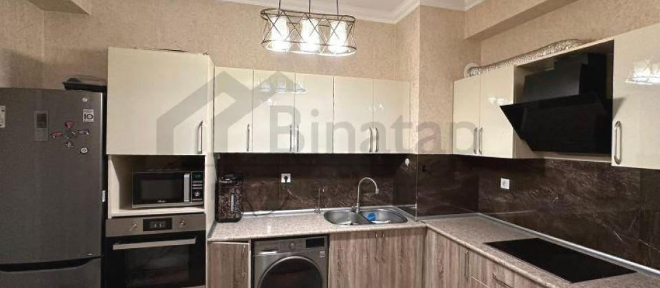 20 Yanvar m/s yanında 3 otaqlı mənzil satılır/86 kv.m. - 2