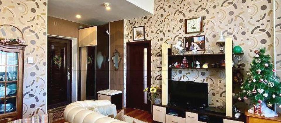 Hüseyn Cavid parkı və Elmlər Akademiyası m/s na ynında 3 otaqlı mənzil satılır/93 kv.m. - 4