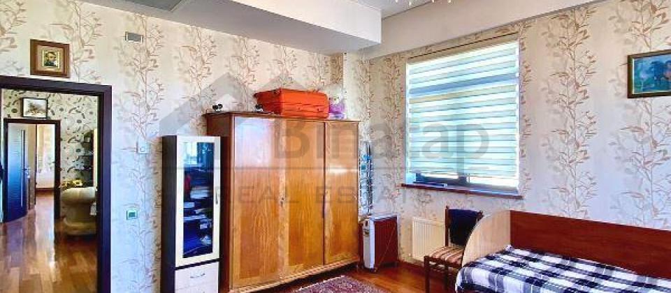 Hüseyn Cavid parkı və Elmlər Akademiyası m/s na ynında 3 otaqlı mənzil satılır/93 kv.m. - 9