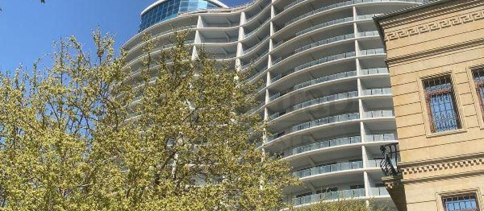 İzmir parkının yanı, Dream Tower də 3 otaqlı mənzil satılır/127 kv.m. - 2