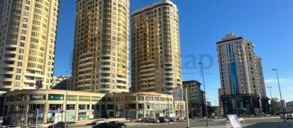 Statistika Komitəsi, Nizami m/s yaxın 4 otaqlı mənzil satılır/139 kv.m. - 2