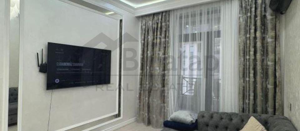 Zabitlər parkı və Rusiya Səfirliyinə yaxın 2 otaqlı mənzil satılır/80 kv.m. - 2