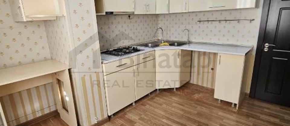 Əhmədlidə leninqrad layihəli 3 otaqlı mənzil satılır. - 11