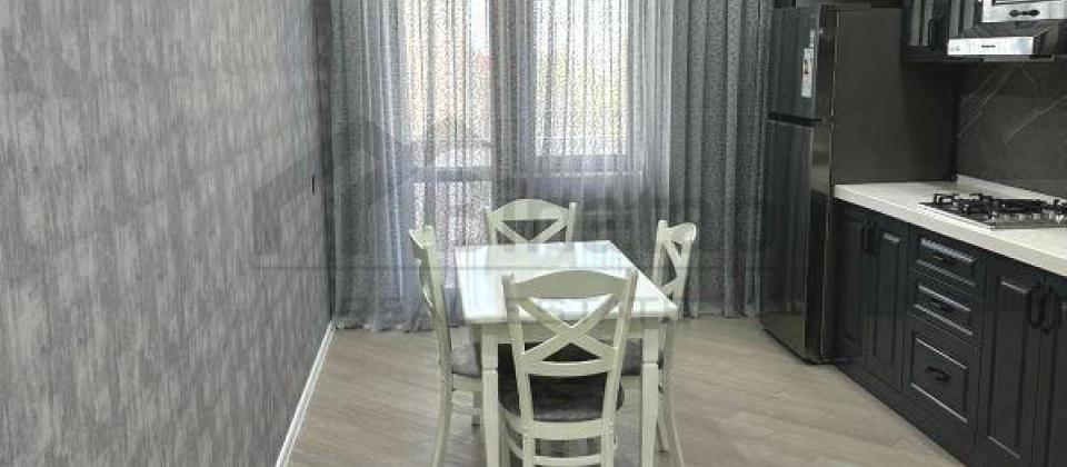 9cu mkrn, Nesimi m/s yaxin 2 otaqli menzil satilir/95 kv.m. - 8