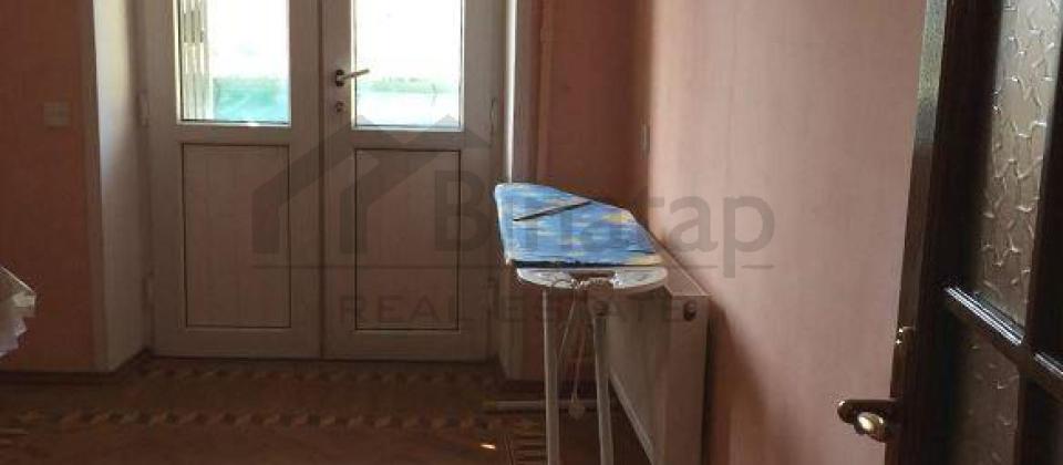 İzmir parkinin yaninda 3 otaqli menzil satilir/80 kv.m. - 11