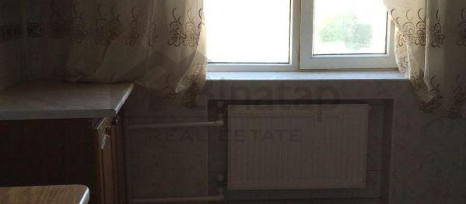 İzmir parkinin yaninda 3 otaqli menzil satilir/80 kv.m. - 12