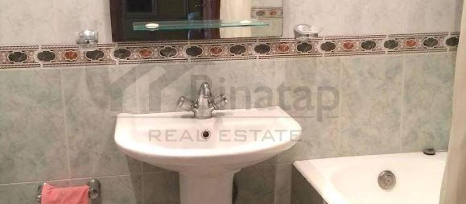 İzmir parkinin yaninda 3 otaqli menzil satilir/80 kv.m. - 15