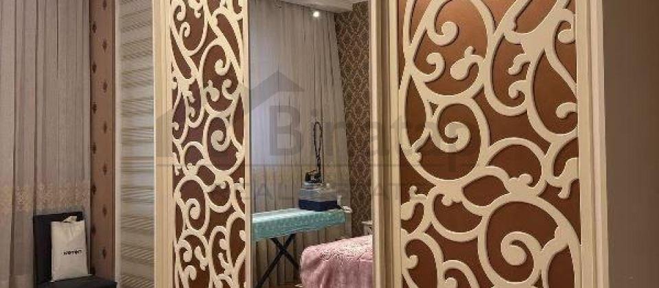 Zabitler parkinin yaninda 3 otaqli menzil satilir/153 kv.m. - 9