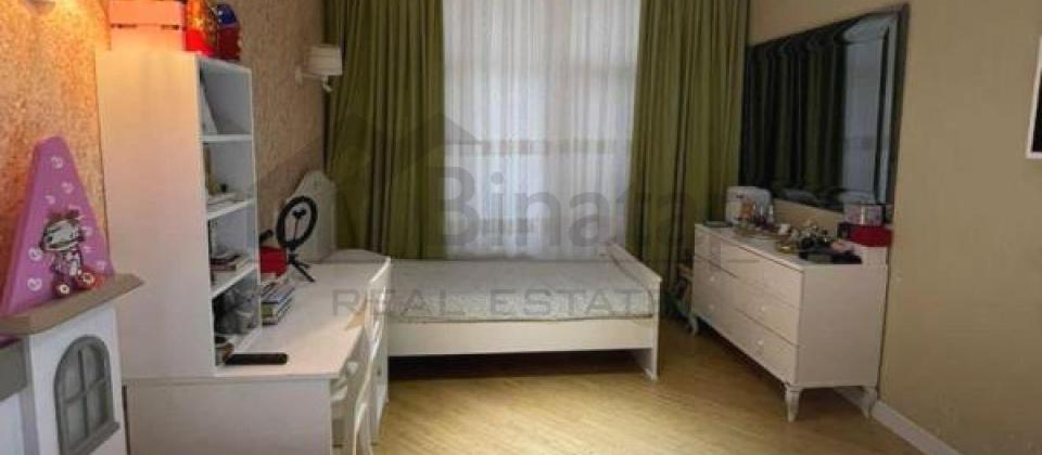 8 Noyabr m/s, Yashil Ada ushaq bagchasinin yaninda 4 otaqli menzil satilir/167 kv.m. - 6