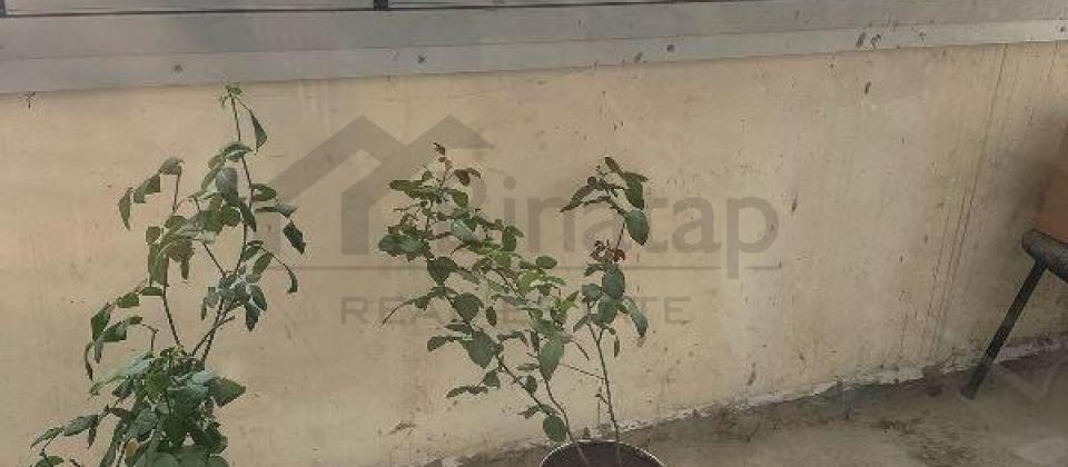 Huseyn Cavid parki ve Elmler Akademiyasi m/s yaxin 2 otaqli menzil satilir/49 kv.m. - 10